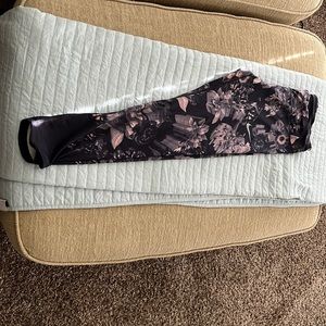 Nike dry fit leggings.